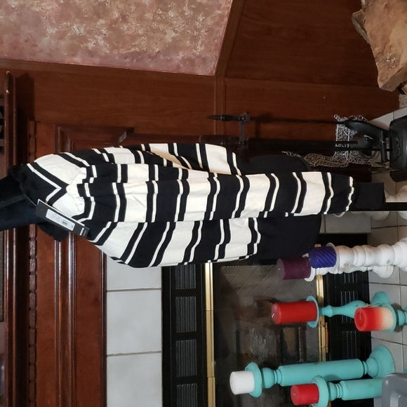 Who What Wear Banded Striped Shirt Sweater Ruffle Keyhole Back Women's - Picture 4 of 8